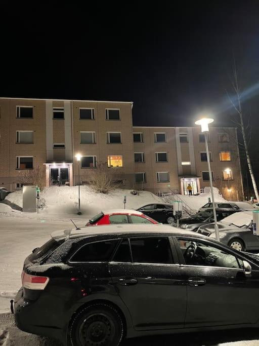 Tilava Kaksio, Saunalla Ja Saehkoeauton Latauksella. Tampere Exterior foto